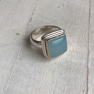 A Chalcedony Square Shaped Fashion Ring
